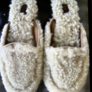 UGG lane fluff Cozy Cream  Slippers
